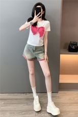 潮流休闲时尚套装女夏新款圆领刺绣蝴蝶结短袖宽松牛仔短裤两件套，女装套装/套裙，2C310