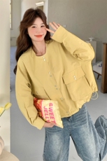 黄色工装外套女春秋2025新款减龄独特设计洋气棒球服式上衣夹克，女装短外套，2D143