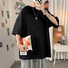 黑色