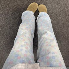 蓝色