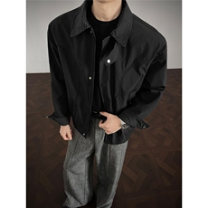 黑色