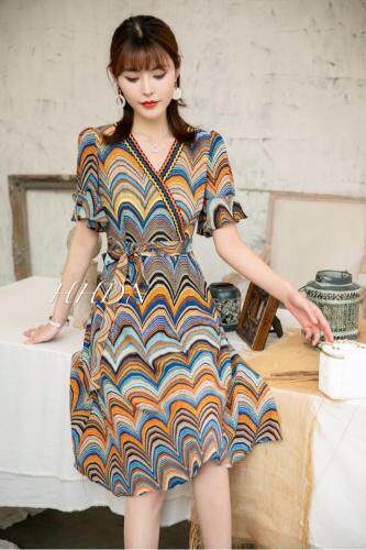 【现货】夏季新款修身显瘦连衣裙，女装连衣裙，红火丹妮