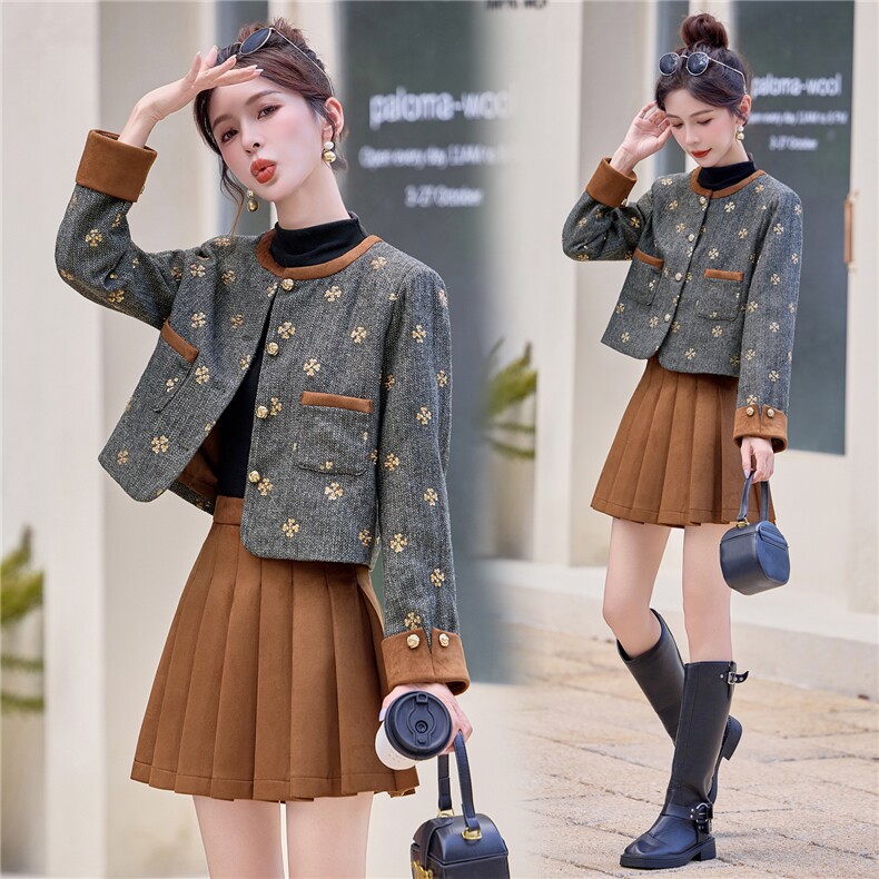 现货2025年新款小香风粗花呢套裙秋冬淑女短外套麂皮绒百折裙短裙，女装套装/套裙，兰菲阁