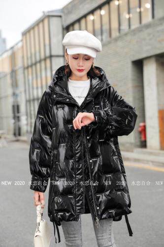 刺绣中长款羽绒服90绒，女装羽绒服，水恋百合