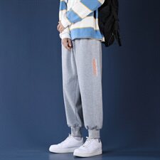 灰色