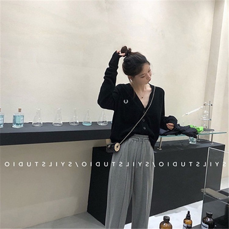 V领单排扣纯色长袖2024年秋季通勤针织衫,针织衫/毛衣,百纯羊绒