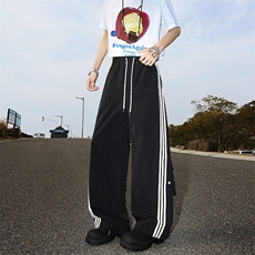 百搭黑