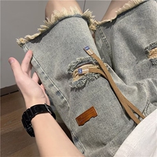 黄泥色