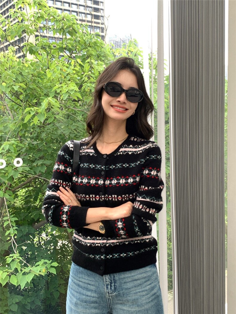 圆领针织开衫女修身毛衣秋冬短款长袖上衣外套女,针织衫/毛衣,玛卡隆羊绒