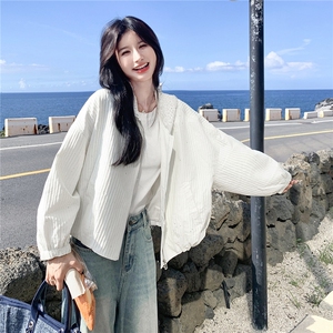 美式chic连帽白色短款棒球服外套女春秋超火好看小众高级夹克上衣图片