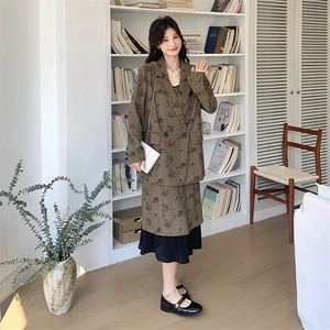 新中式国风碎花西装外套连衣裙套装裙女春季超火流行御姐风两件套图片
