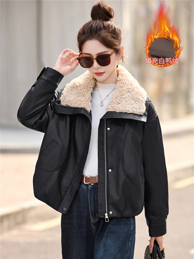 PU皮羽绒服女短款2025年冬季新款时尚大翻领羊羔毛设计感保暖外套,女装羽绒服,拾衣