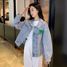 绿色牛仔短外套女港风设计感廓形时髦夹克时尚韩版小清新上衣，女装短外套，梦懿尔