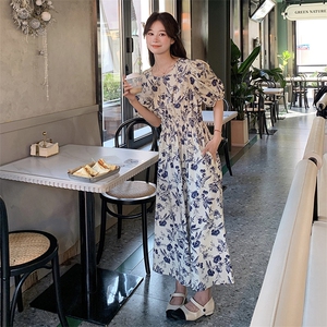 法式收腰碎花连衣裙女夏2024新款赫本风气质高腰轻熟风洋气爆款图片
