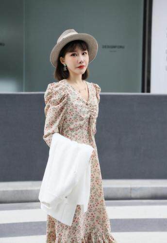 夏季新款连衣裙，女装连衣裙，蜜雪·薇琪