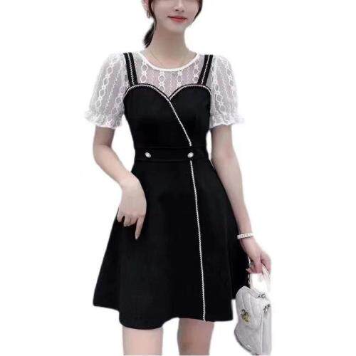 4个码两个颜色，女装，依柏璐