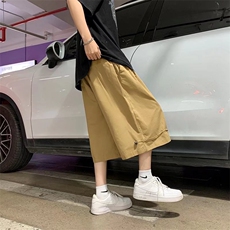 卡其色