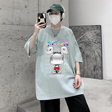 灰绿色