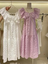 现货夏季新款设计款小飞袖连衣裙，女装连衣裙，YI MAN