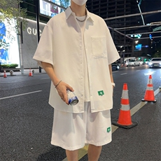 白色