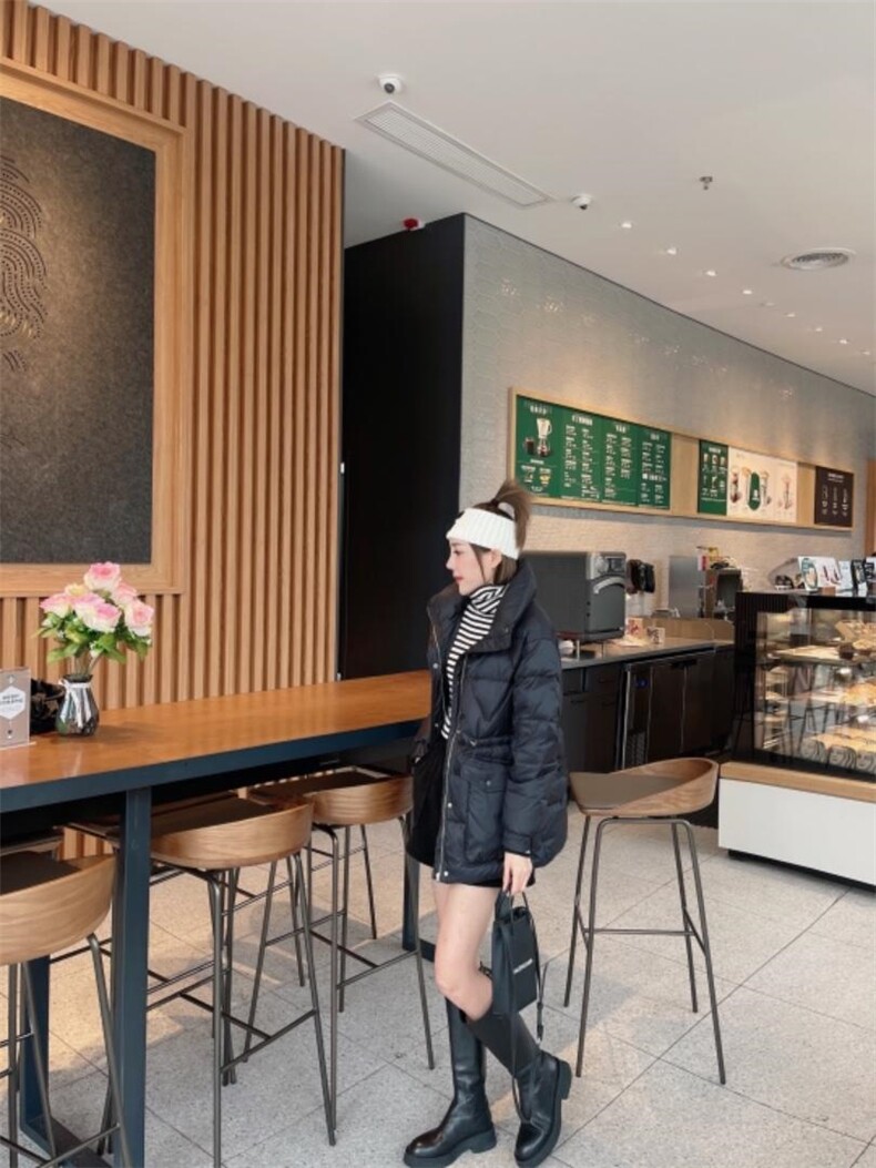 （现货）冬款欧货羽绒服，女装羽绒服，大晶