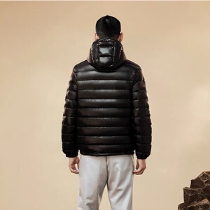 轻薄款羽绒服连帽设计保暖休闲男女同款休闲潮冬季外套2422-P130图片