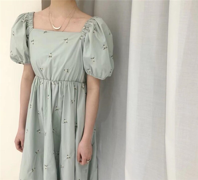 刺绣面料连衣裙，女装连衣裙，EVE