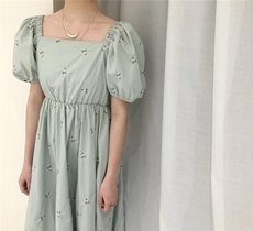 刺绣面料连衣裙，女装连衣裙，EVE