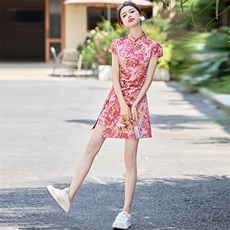 新中式国风印花套装女2025夏新款洋气减龄显瘦旗袍上衣短裤两件套，女装套装/套裙，玖莱伊