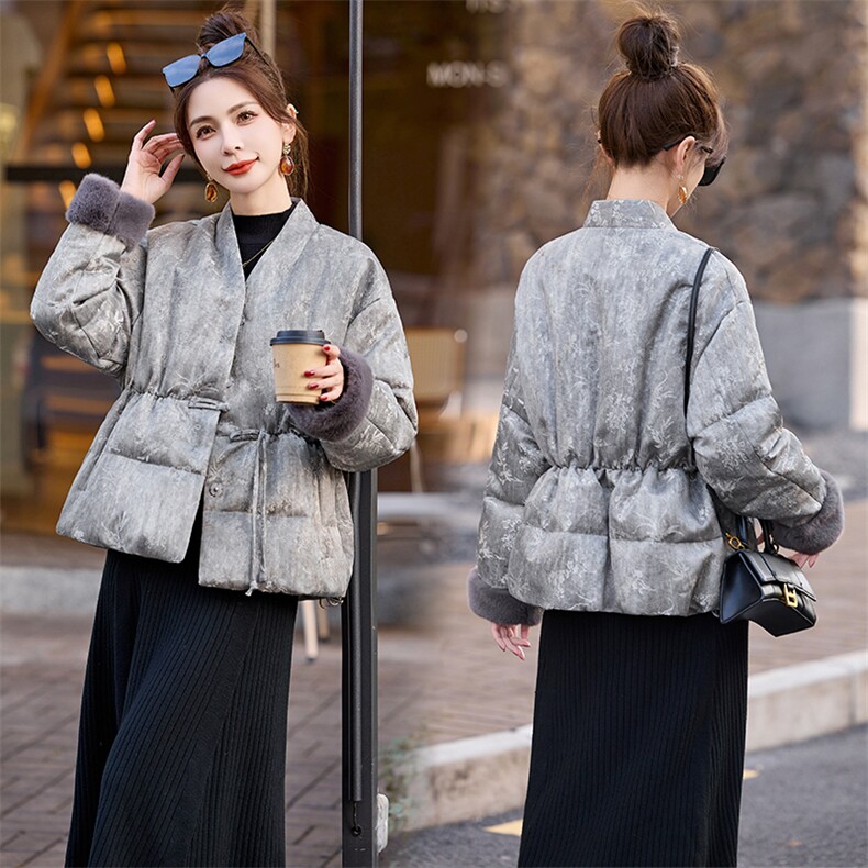 新中式g风羽绒服女2024冬季新款高级感气质小个子白鸭绒短款外套，女装羽绒服，曼娅璐