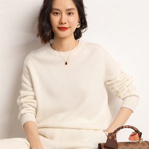 羊绒衫女圆领秋冬简约内搭毛衣纯色套头打底衫图片