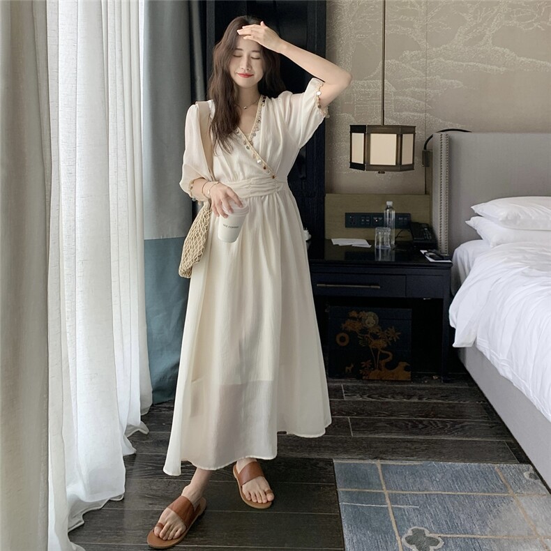 茶歇法式白色V领连衣裙女夏2025高级感温柔气质掐腰连身长裙及踝,女装连衣裙,2C299
