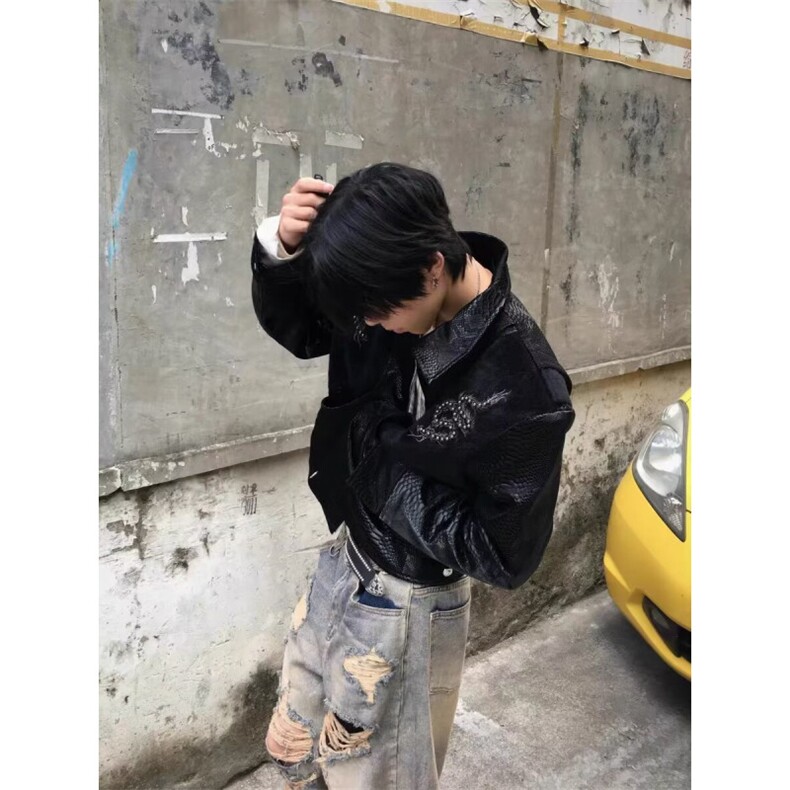 网络图现货潮流慵懒气质蛇皮纹刺绣铆钉拼接简约皮衣JHT243-P100,男装皮衣,星座715-7