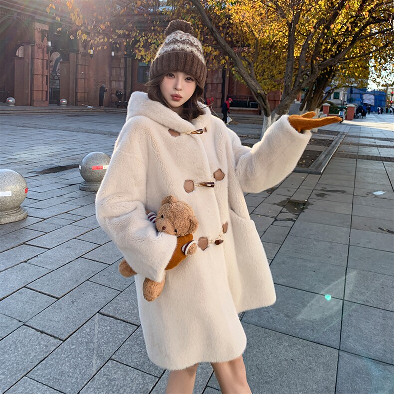 新款现货,时尚皮毛大衣4个真码081-8736-P225-K328，女装皮草，浙宝276（原081）