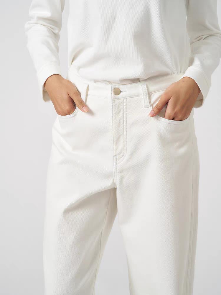 新品25年春季女士经典休闲环保棉白牛仔直筒裤,女装休闲裤,泰合衣坊