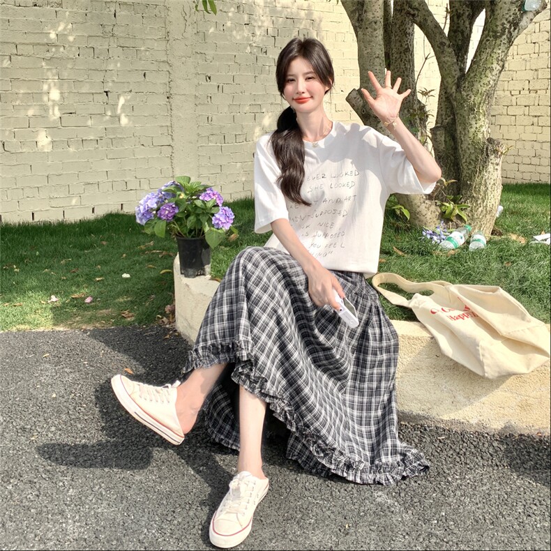 韩系搭配一整套女夏季2025新款字母印花短袖T恤格子半身裙两件套,女装套装/套裙,2C166