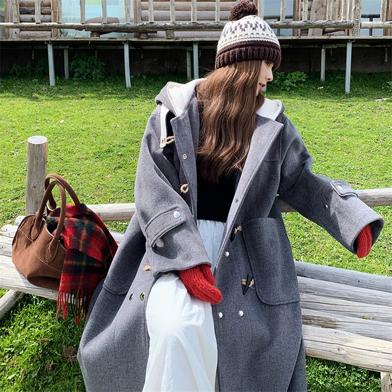 新款现货牛角扣呢子大衣女加厚宽松含羊毛20%1612P225控338，女装毛呢外套，浙宝295A