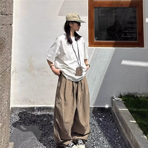 日系风格穿搭户外休闲工装裤男女美式复古纯色简约褶皱垂感阔腿裤图片
