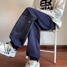 藏青色
