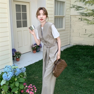 巨好看休闲气质条纹西装马甲套装女夏2025新款高级感阔腿裤三件套图片