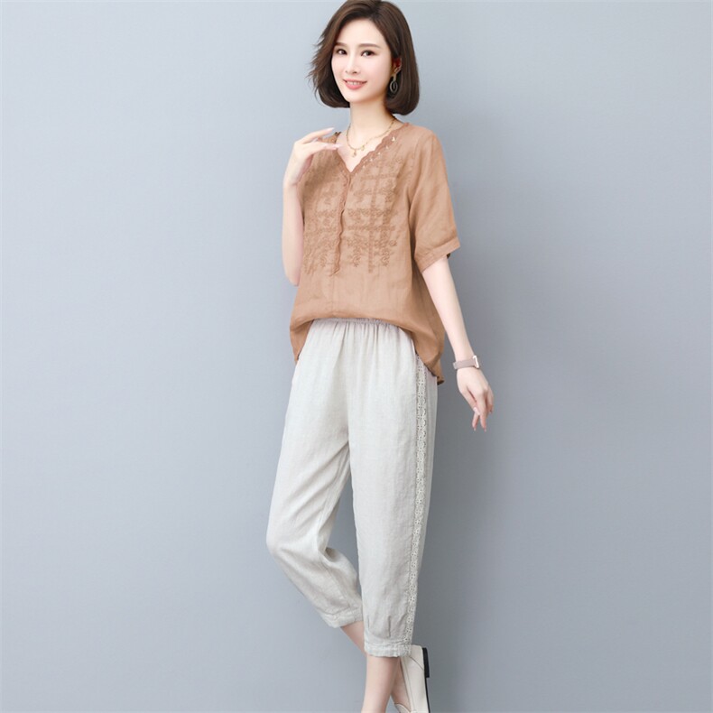 (新款)2025年夏季苎麻棉两件套女刺绣T恤中老年妈妈装三年不下架,女装套装/套裙,璐依舞
