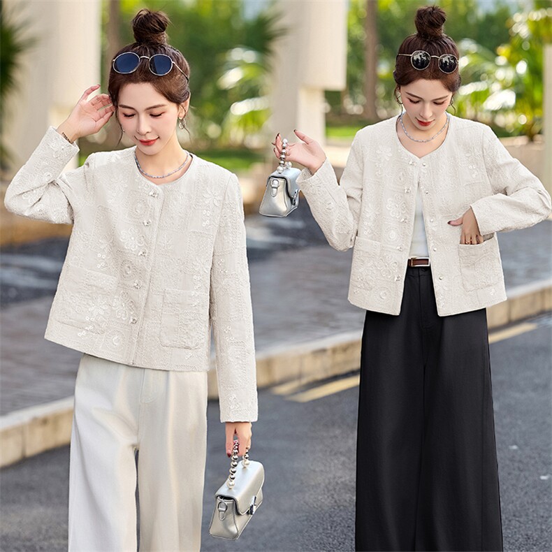 新中式刺绣亮片小香风短外套女2025春季新款小个子超好看圆领上衣，女装短外套，朵莱米