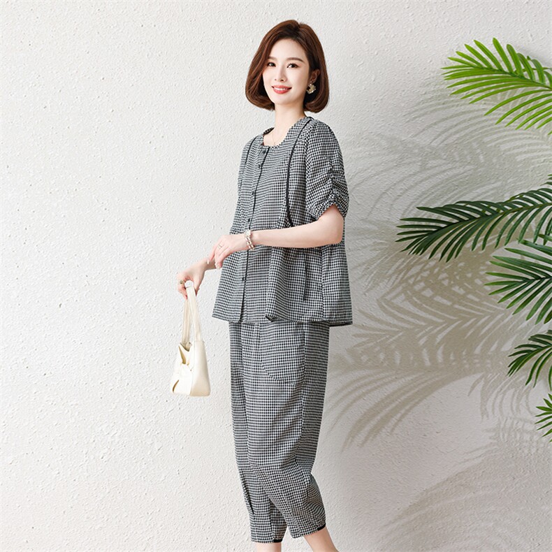 现货2023夏季新款韩版休闲格纹套装两件套,女装套装/套裙,深水步