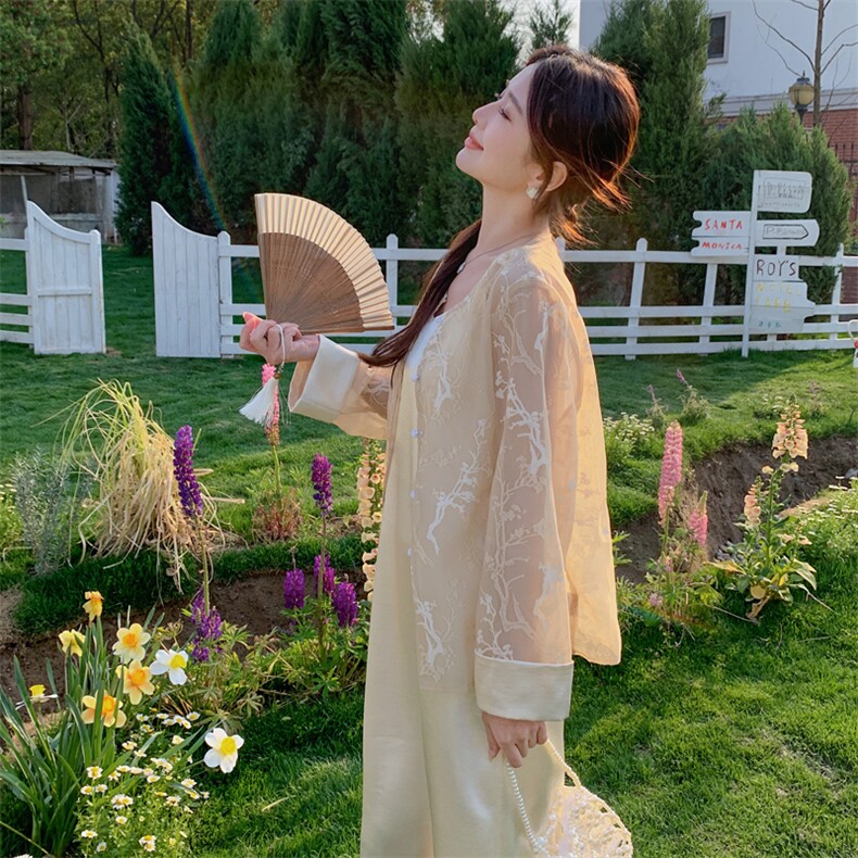 新中式压花防晒上衣吊带连衣裙套装女夏国风甜美小香风爆款两件套,女装连衣裙,2C266
