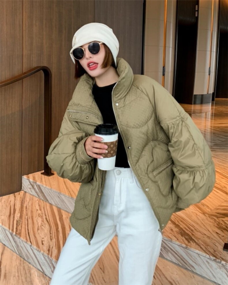 冬季新款～羽绒服，火爆销售，女装羽绒服，S.S