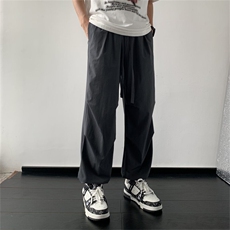 深灰色