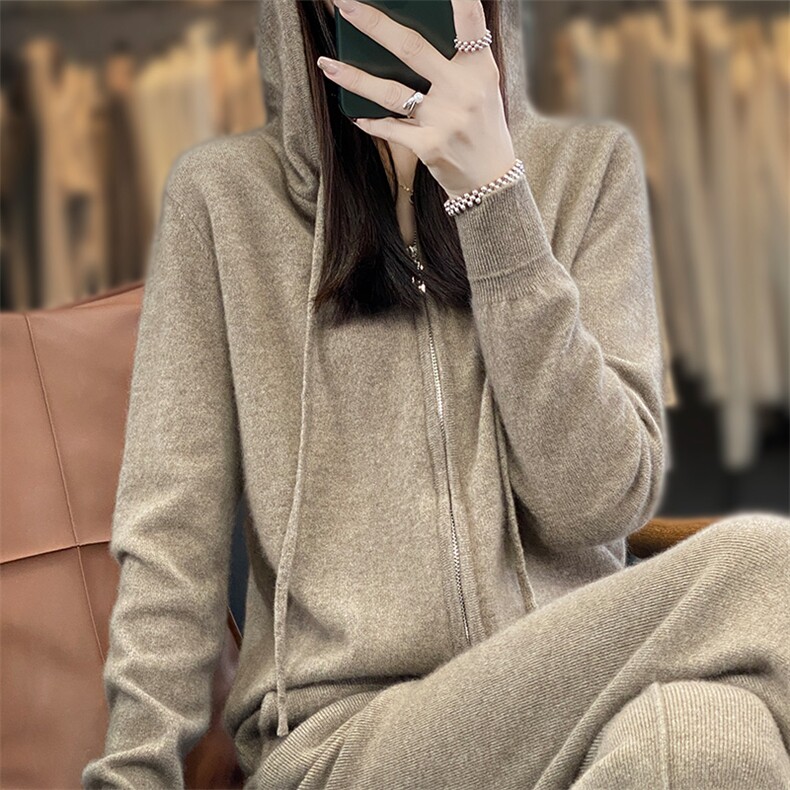 连帽开衫2024年秋季纯色长袖时尚纯色简约羊毛针织衫,女装羊毛衫,暖圣羊羊绒