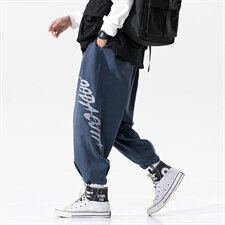 藏青色
