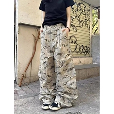 卡其色