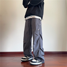 深灰色